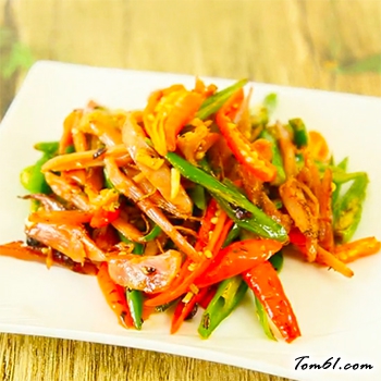 小炒辣鸡腿的做法