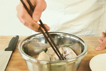 【避风塘炒鸡翅】挑