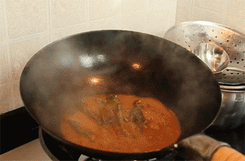 【辣焖昂刺鱼】调味