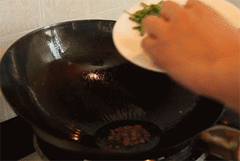 【麻辣鳕鱼】爆香