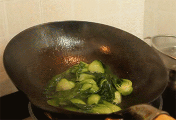 【蚝油双菇】勾芡