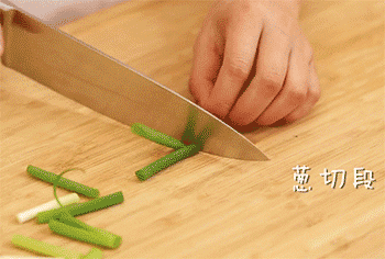 【莲藕排骨汤】葱