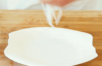 【蒜蓉开边虾】摆