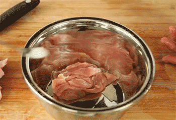 【小炒肉】调味