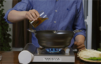 【酸汤肥牛】加盐