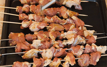 【羊肉串】刷油