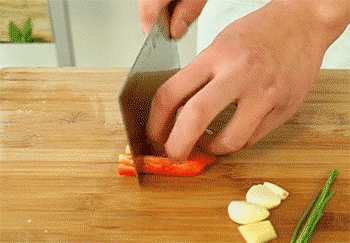 【麻辣肉片】青红椒