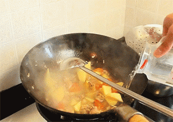 【咖喱鸡】加水