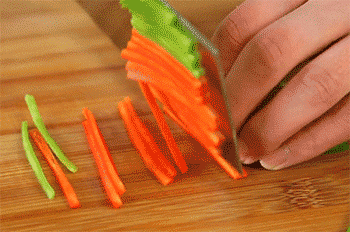 【蒜蓉开边虾】切粒