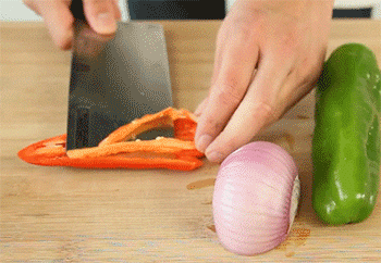 【沙茶鱿鱼】青红椒