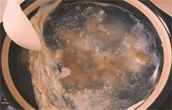 【猪脚汤】去血沫