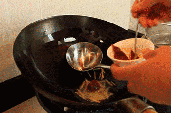 【沙茶鱿鱼】加沙茶酱