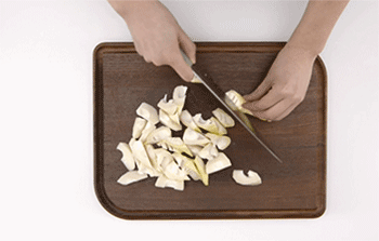 【油焖春笋】切