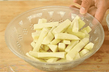 【鱼香茄条】加吉士粉