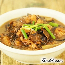 小鸡炖蘑菇的做法