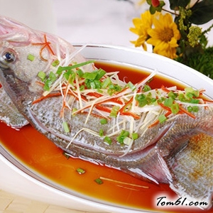 清蒸鲈鱼的做法2