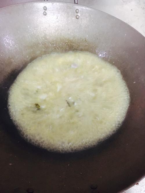 【老坛酸菜片片鱼】