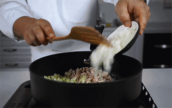 【意大利面】倒蔬菜