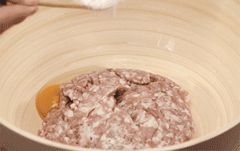 【糖醋丸子】调肉馅