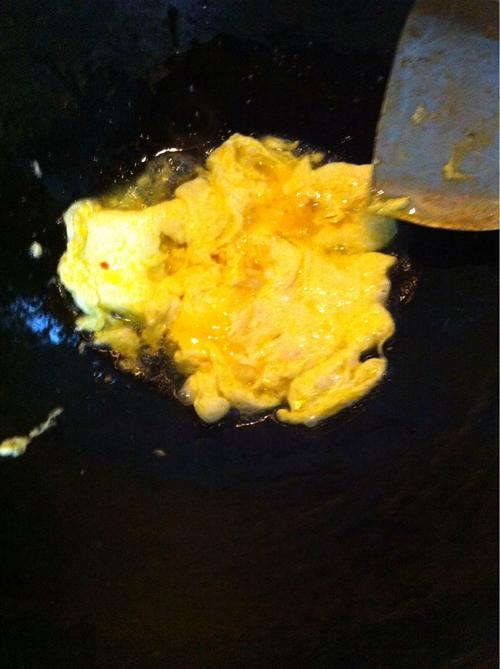 【蟹味菇炒丝条】