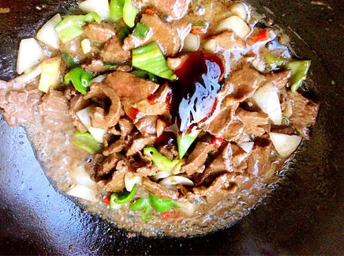 【香辣牛肉】