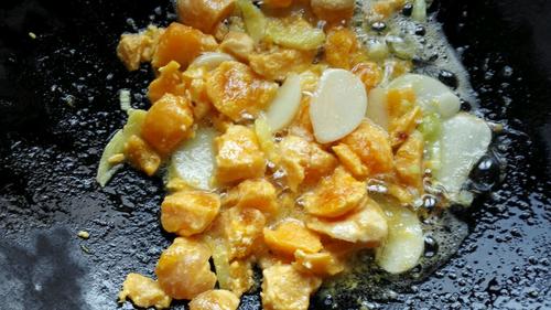 【花蛤炖曰本豆腐】