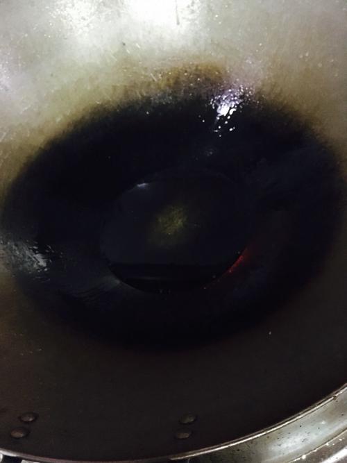 【老坛酸菜片片鱼】