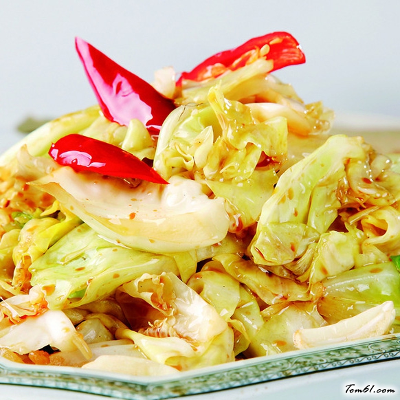 手撕卷心菜的做法