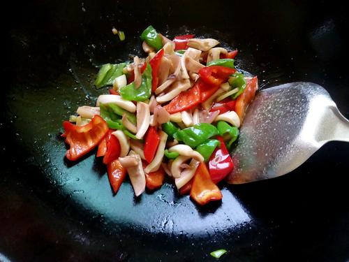 【耗油彩椒鱿鱼】