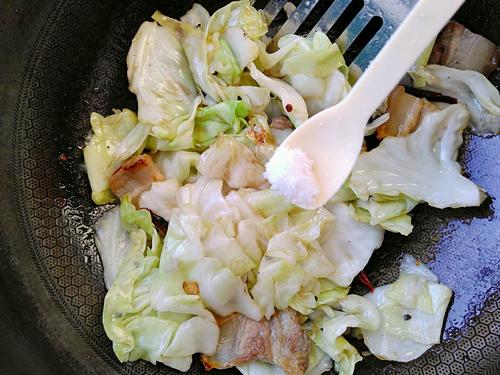 【手撕卷心菜】