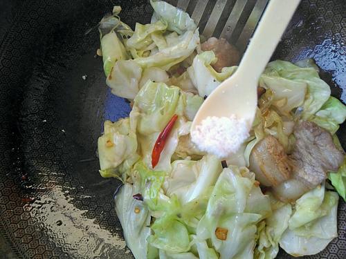 【手撕卷心菜】