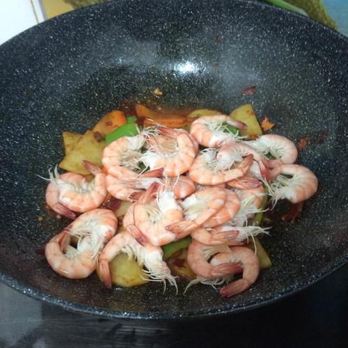 【香辣基围虾】