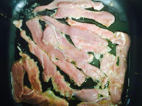 【孜然羊肉片】