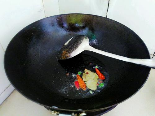 【酸辣土豆丝】