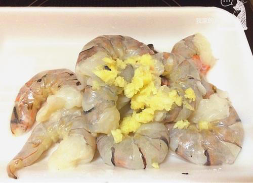 【蚝油蟹味菇韭菜炒虾仁】