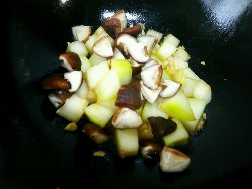 【香菇烧冬瓜】