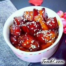 土豆焖红烧肉的做法