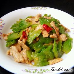 苦瓜炒肉片的做法