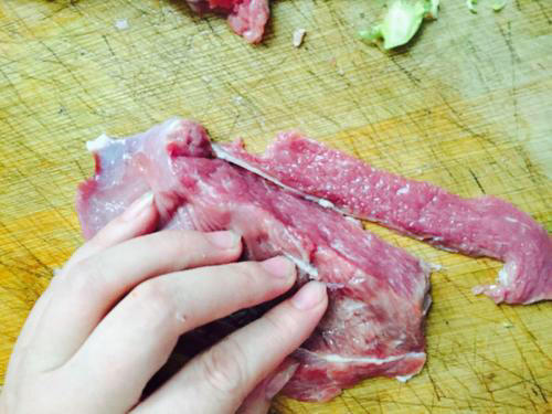 【孜然羊肉片】