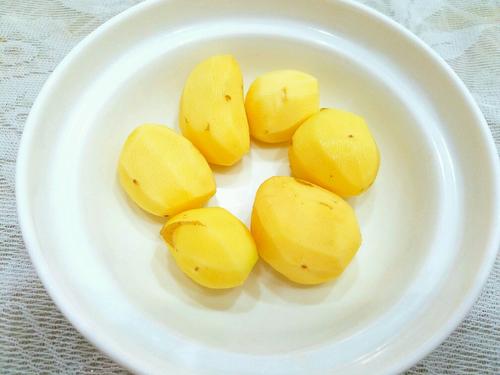 【彩椒土豆烧排骨】