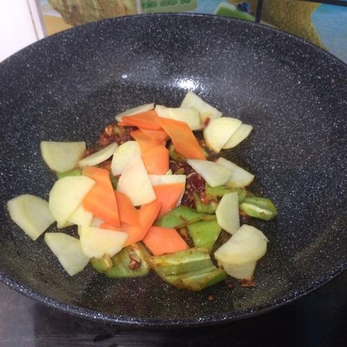 【香辣基围虾】