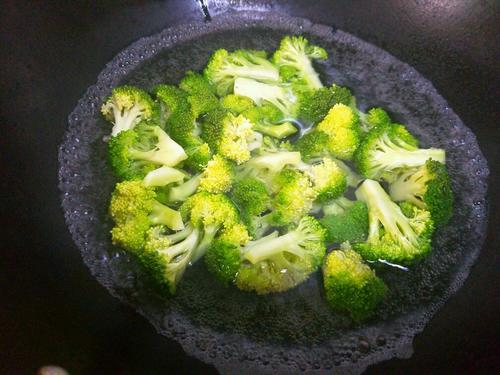 【清炒山药西兰花】