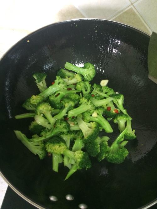 【清炒西兰花】