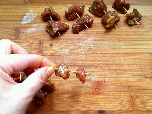 【孜然牙签牛肉】