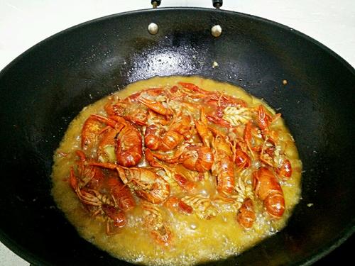 【酱爆小龙虾】
