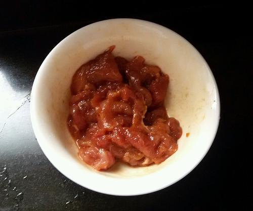 【秋葵炒肉片】