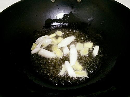 【酱爆小龙虾】