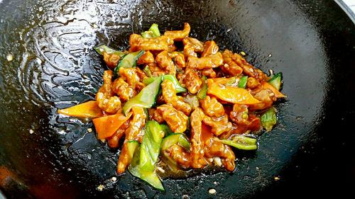 【蚝油溜肉段】