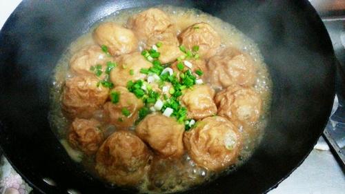 【油面筋塞肉】