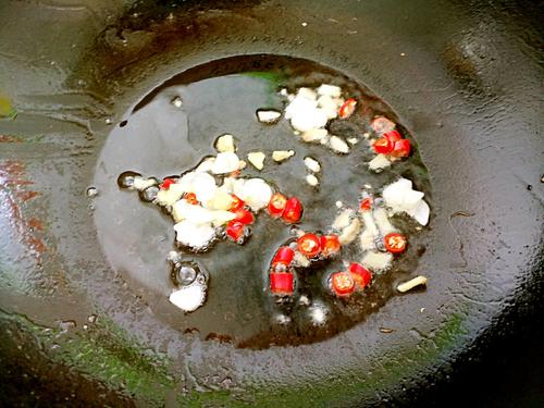 【豌豆炒肉丁】